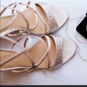 jewel by Badgley Mischka wedges